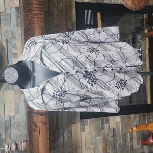 NWT FASHION BUG BUTTON-DOWN SHIRT